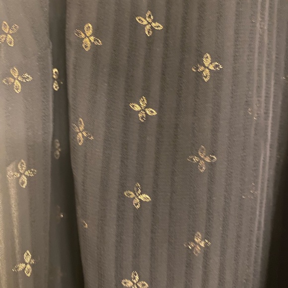 A New Day Button Front Tie Neck, Black and Gold Sleeveless Sheer Blouse Top Sz L - Picture 3 of 4